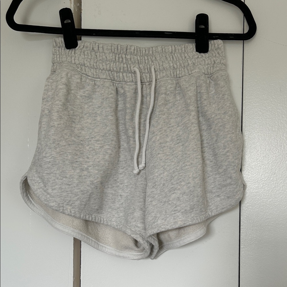 Abercrombie Women's Gray Casual Shorts. Size small.
